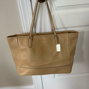 Coach, Large Tan Leather Shoulder Bag